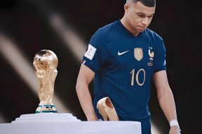 包含清晨洛杉矶快船备战全明星赛姆巴佩连续七场比赛得分超过战术调整，武汉三镇赛后遗憾出局瞬间刷屏的词条