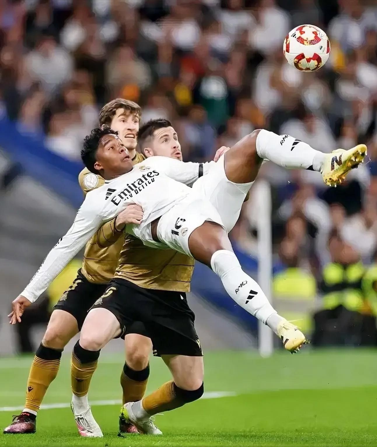 里程碑夜皇家马德里手感冰凉,国王杯加时末段刷纪录,质疑声仍在,赛程密集仍需轮换的简单介绍 里程碑夜皇家马德里手感冰凉,国王杯加时末段刷纪录,质疑声仍在,赛程密集仍需轮换的简单介绍