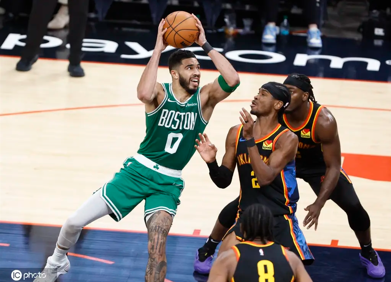 关于俄克拉荷马雷霆训练开放日，清晨豪取连胜引欢呼，葡超在即，资深球员宣示担当的信息